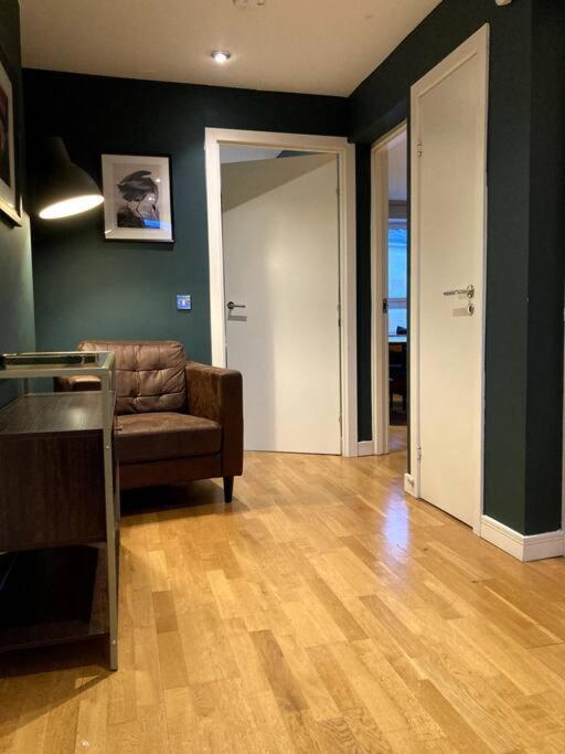 Stylish 2 Bed Accessible Flat Perfect Location Apartment Glasgow Ngoại thất bức ảnh