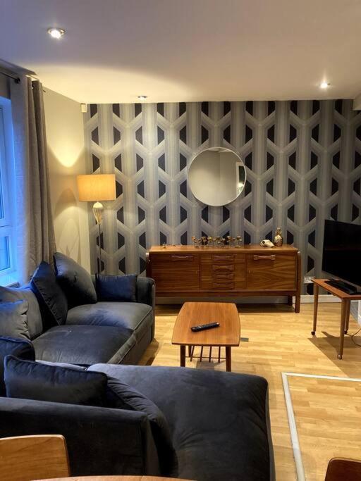 Stylish 2 Bed Accessible Flat Perfect Location Apartment Glasgow Ngoại thất bức ảnh